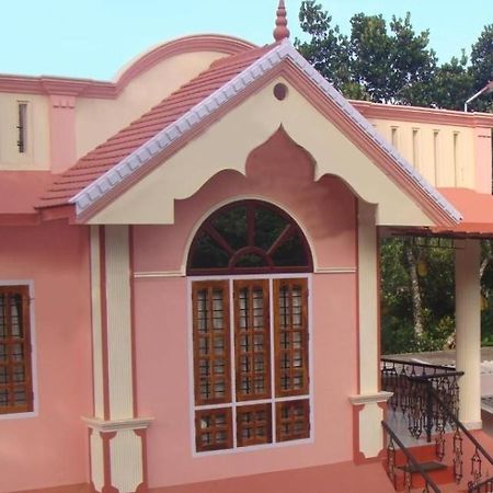 Aranya Homestay Текади Екстериор снимка